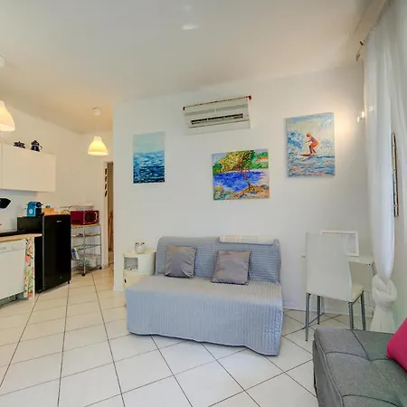 Toys With Garden And Sea View - Happy Appartement *